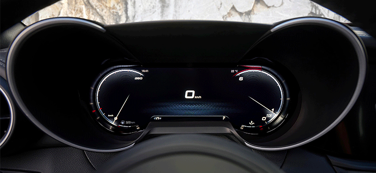 Πίνακας οργάνων “Cannocchiale” 12.3” με τρεις διατάξεις: Evolved, Relax και Heritage.