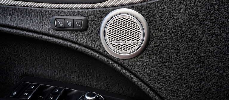 Autoparlanti interni di Alfa Romeo Stelvio – Alfa Romeo