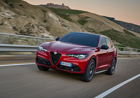 Stelvio a motore benzina 280 CV – Alfa Romeo
