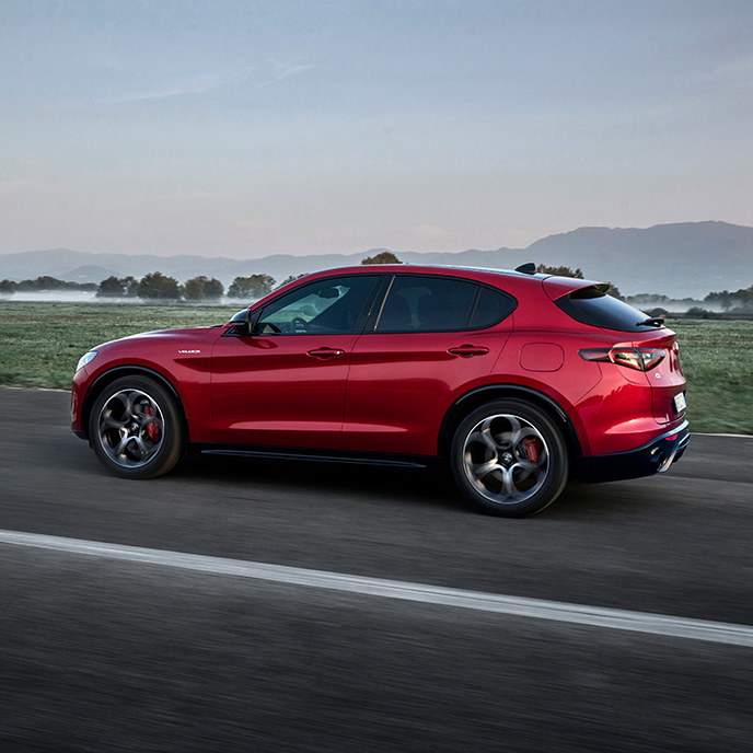Stelvio: design e tecnologia all’avanguardia – Alfa Romeo